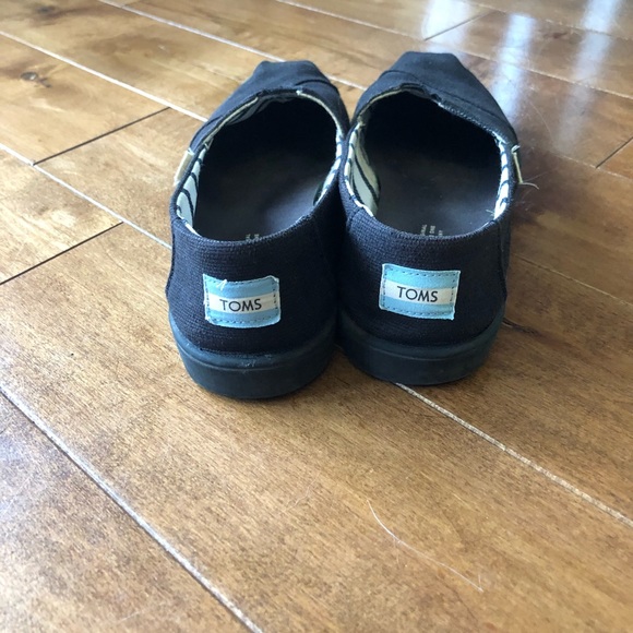 Toms Alpargata slip ons - Picture 3 of 4